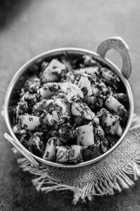Aloo Palak [1 Kg]