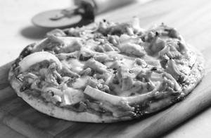 Garlic Chicken Pizza