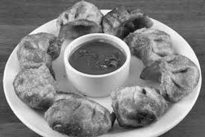 Veg Fried Momos [8 Pieces]