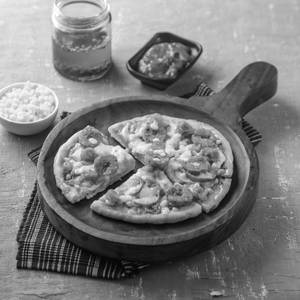 Non Veg Loaded Chicken Pizza - Large