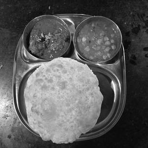 Poori Chicken Combo