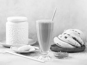 Banana Caramel Milkshake