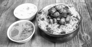 Mushroom Biryani Famiy