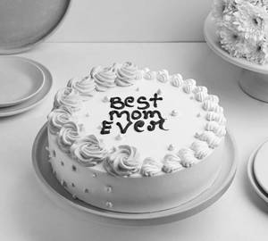 Cream Topped Mom Day Floral Cake