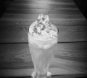 Strawberry Shake (300Ml)