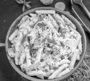 White sauce pasta