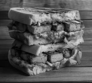 Chilli paneer sandwich
