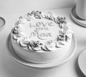 Sensation Mothers Day Vanilla Cake