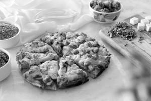 Spicy Paneer Pizza