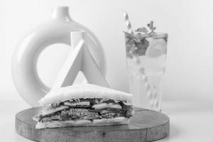 Veg Surprise (3 Layer) Plain Sandwich