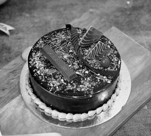 Kitkat Cake