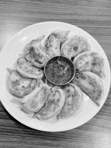 Kothay momo 8pc