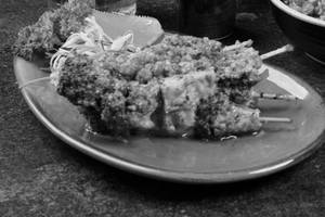 Broccoli & Tofu On Skewers With Peanut Sauce