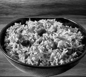 Puliyodarai Rice / Tamarind rice  With Potato Chips