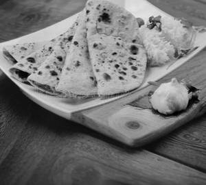 Missi Parantha