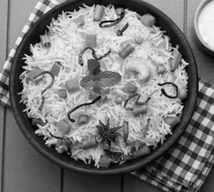 Veg Special Butter Kaju Paneer Biryani