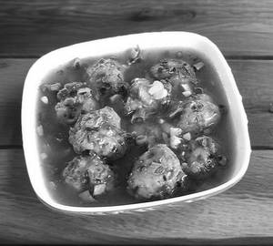 Veg manchurian dry gravy