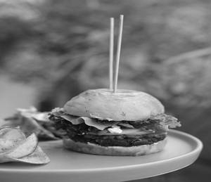 Manali Hemproot Burger