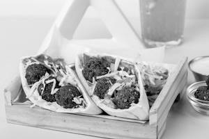 Falafel Pita Pockets (2 Pcs )
