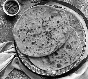 Aloo Pyaaz Paratha