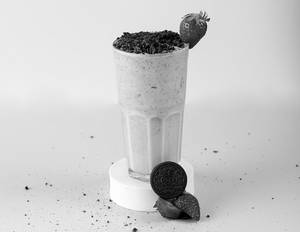 Strawberry Oreo Thick Shake