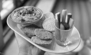 Desi Hummus Platter