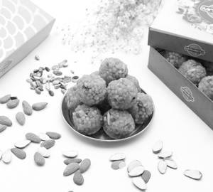 Jodhpuri Ladoo [ Desi Ghee ]