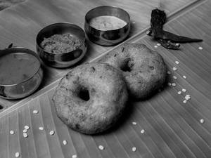 Vada (2 Pcs)
