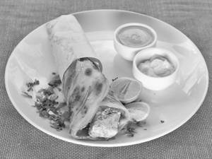 Aloo chilli roll