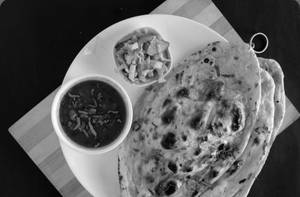 Chole Kulcha
