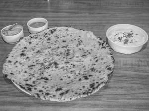 Aloo Pyaz Paratha   