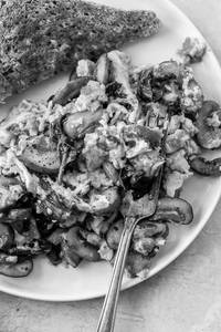 Egg mushroom fry