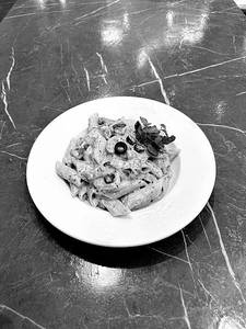 White Sauce Pasta