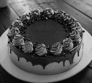Classic Chocolate Cake (500gm)