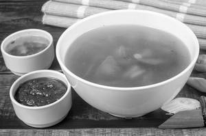 Veg Clear Soup (500 ML)