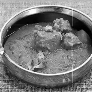 Bombil Curry