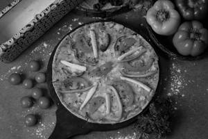 Baby Corn Tomato & Capcicum Pizza'