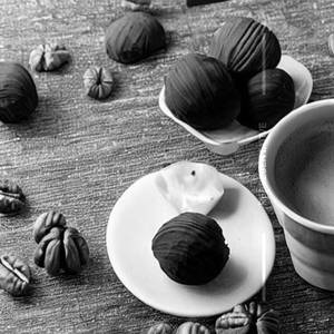 Coffee Walnut Truffle (Eggless)