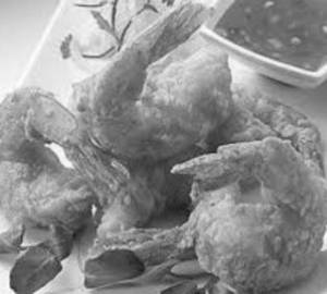Golden Fried Prawns With Dipping Sauce (6 Pcs)