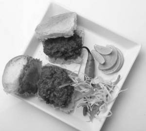 Mutton Chattpata Keema Pav Slider