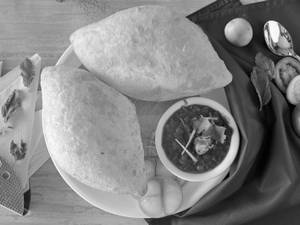 Chola bhatura