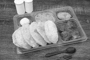 Veg Luchi Thali.