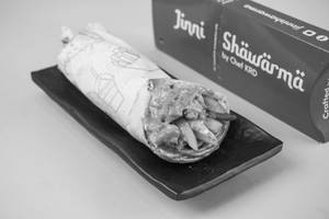 Tandoori paneer shawarma