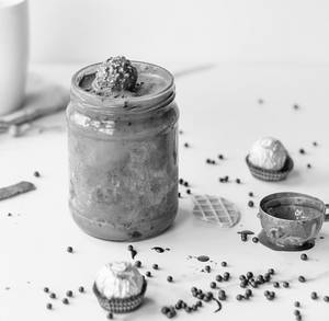 Ferrero Rocher [Gelato Jar]