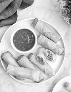 Veg Spring Roll (6 pcs)