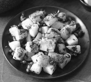 Crispy Masala Aloo With Dahi