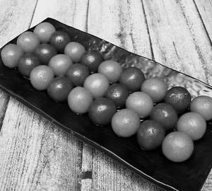Small Gulab Jamun