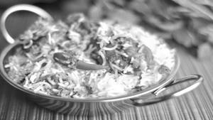 Chicken Dum biryani (2 pcs, net weight 400 grams approx)