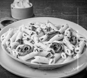 Non Veg White Sauce Pasta