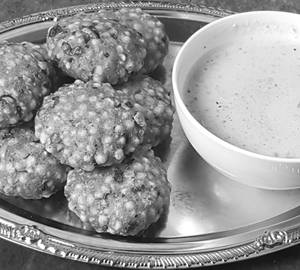 Sabudana 2 Tikki With Dahi